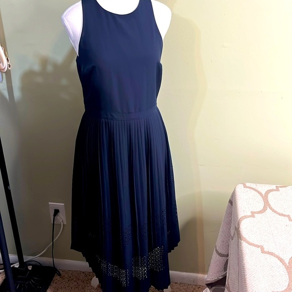 Banana Republic Navy high neck tie back pleated cutout skirt midi  dress - Picture 1 of 16
